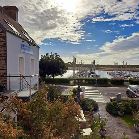 Hotel Traiteur Les Ormes, The Originals Relais Barneville-Carteret Eksteriør billede