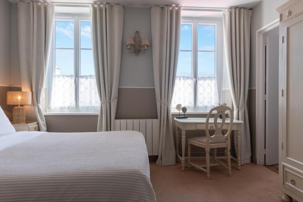 Hotel Traiteur Les Ormes, The Originals Relais Barneville-Carteret Eksteriør billede